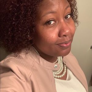 Meet your Posher, Aaisha